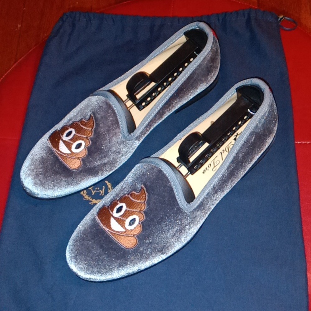 DEL TORO EMOJI FLATS💩, SIZE 7.5